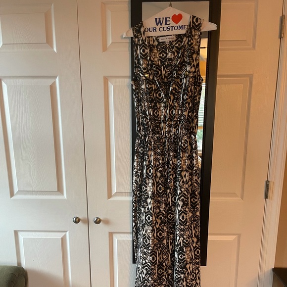 Jumpsuit - Picture 2 of 3